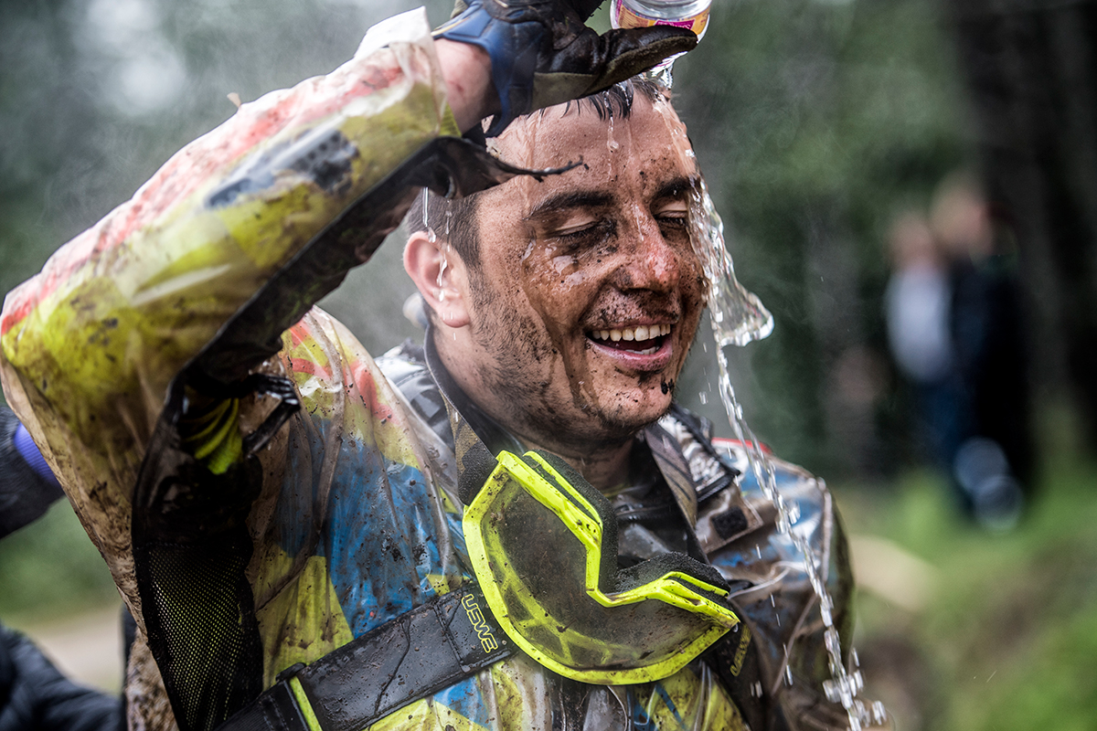 WHO HAS THE MUDDIEST XROSS CHALLENGE FACE?
